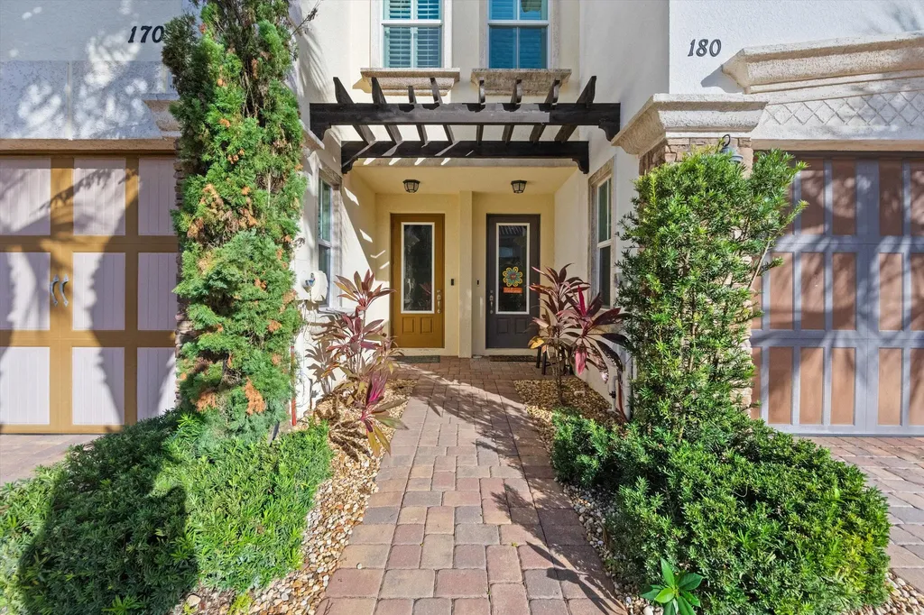 180 Sword Fern Place Wellington FL 33414