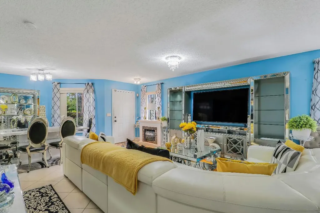 4979 Pinemore Lane Lake Worth FL 33463
