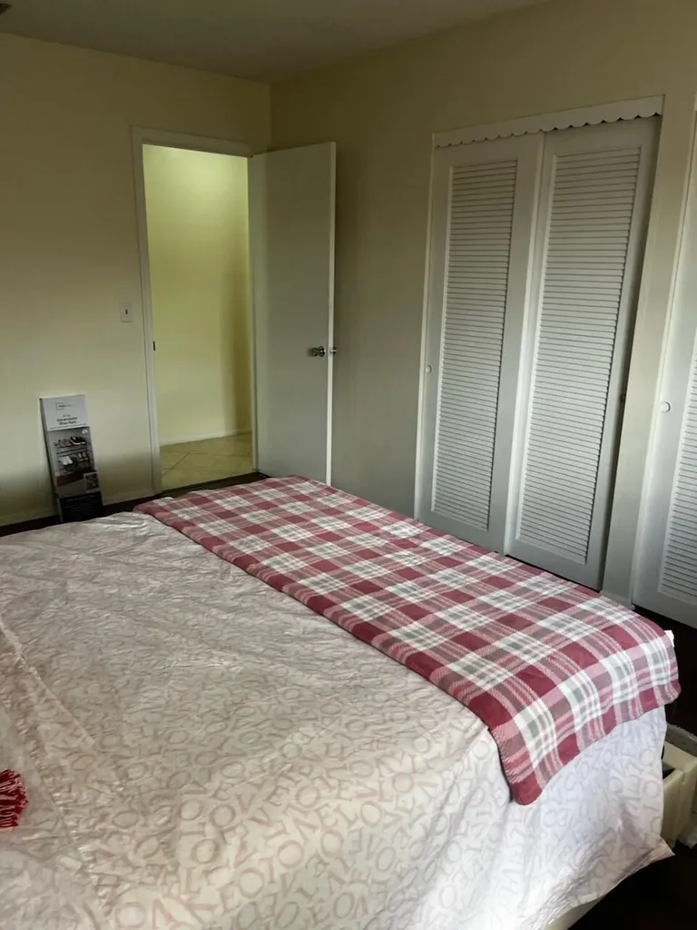 2182 NE 1st Way Boynton Beach FL 33435