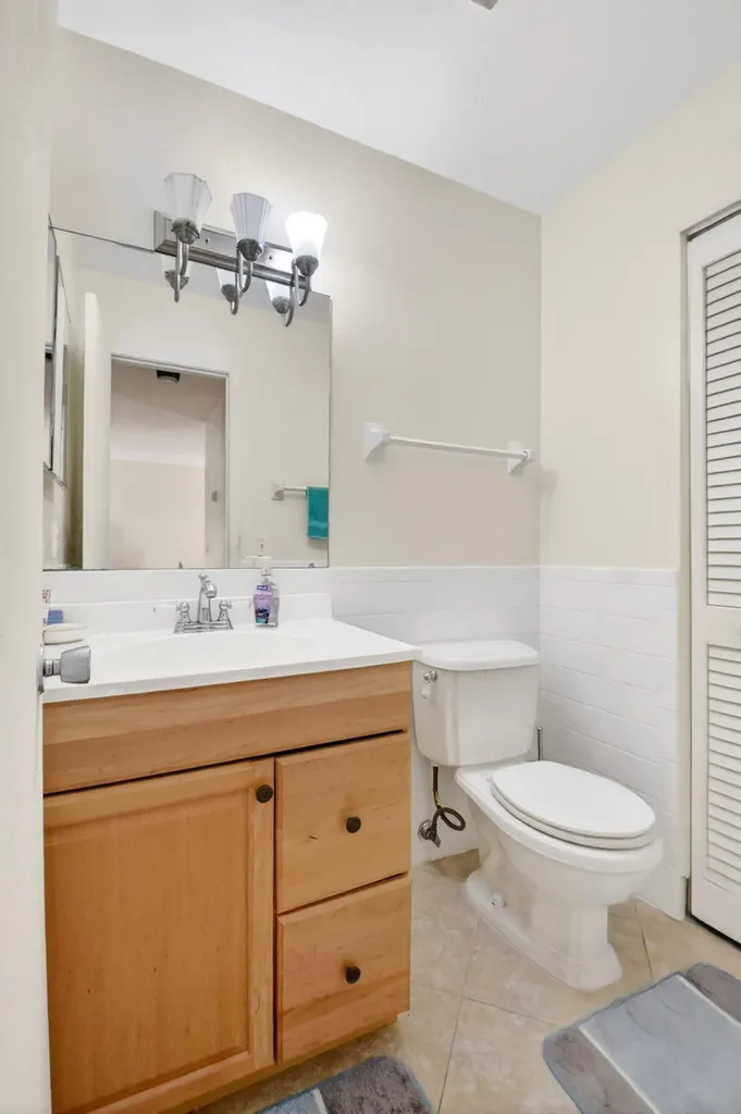 2182 NE 1st Way Boynton Beach FL 33435