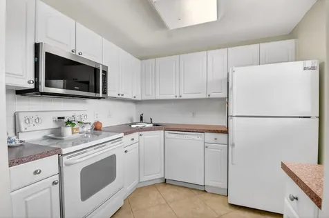 2182 NE 1st Way Boynton Beach FL 33435