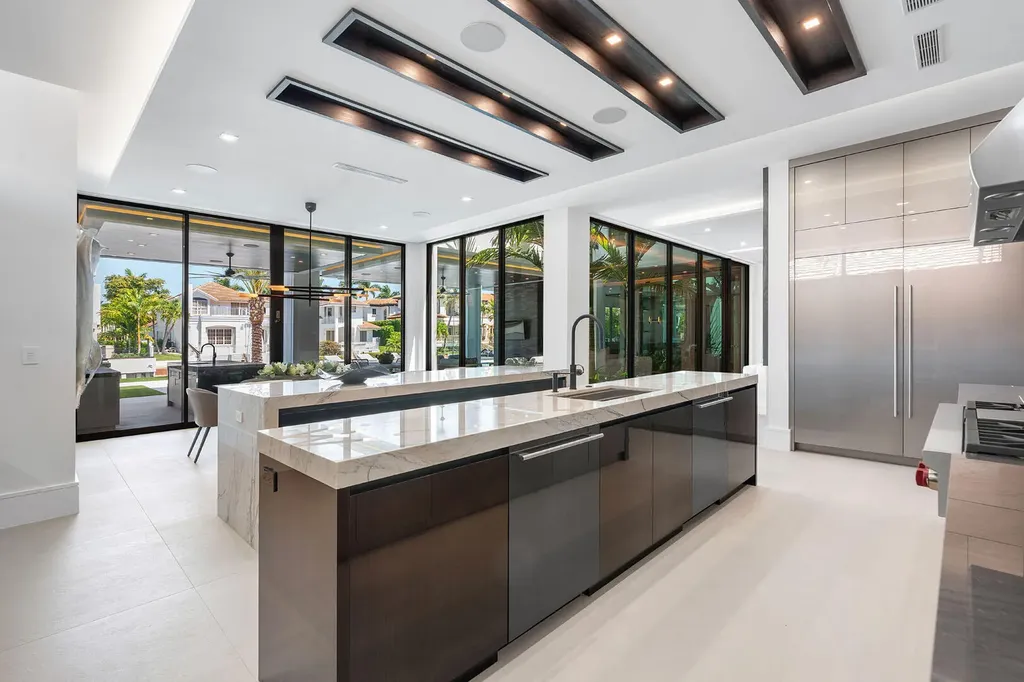 169 W Coconut Palm Road Boca Raton FL 33432