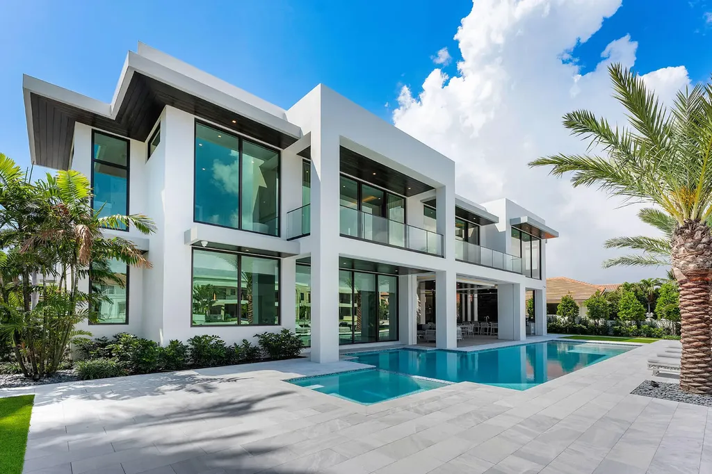 169 W Coconut Palm Road Boca Raton FL 33432