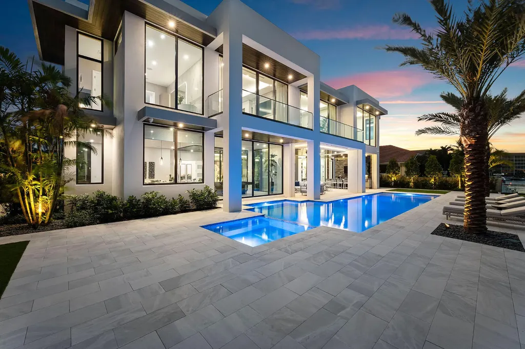 169 W Coconut Palm Road Boca Raton FL 33432