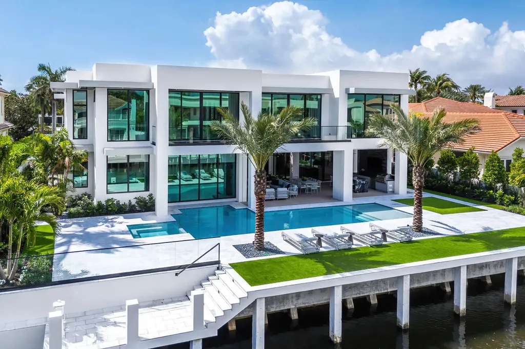 169 W Coconut Palm Road Boca Raton FL 33432