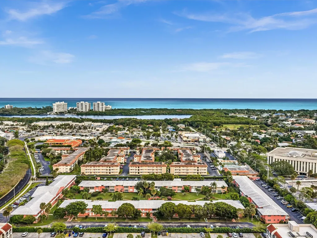 300 NE 20th Street Boca Raton FL 33431