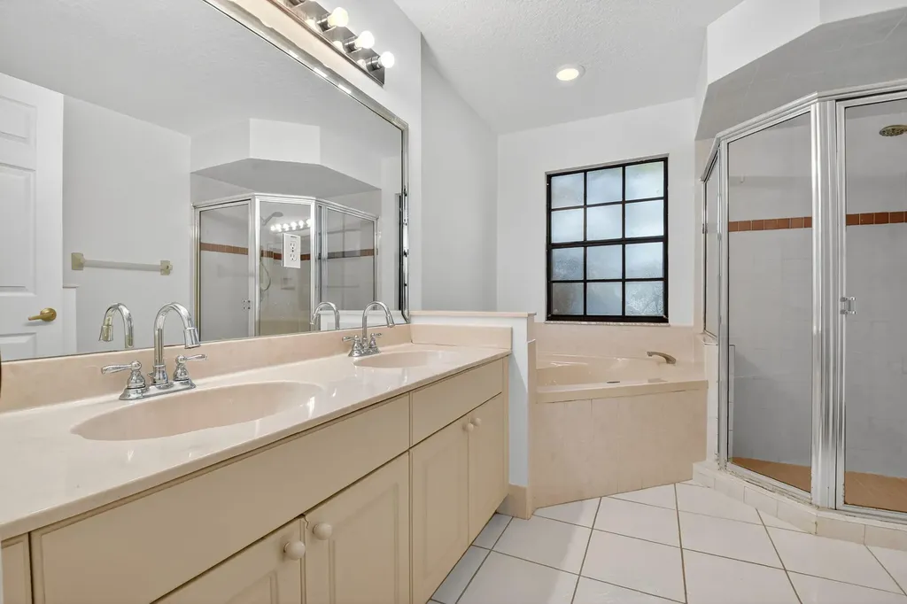 172 Monterey Way Royal Palm Beach FL 33411