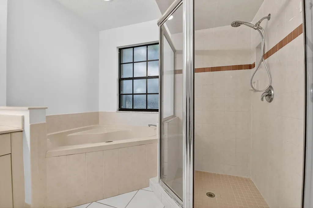 172 Monterey Way Royal Palm Beach FL 33411