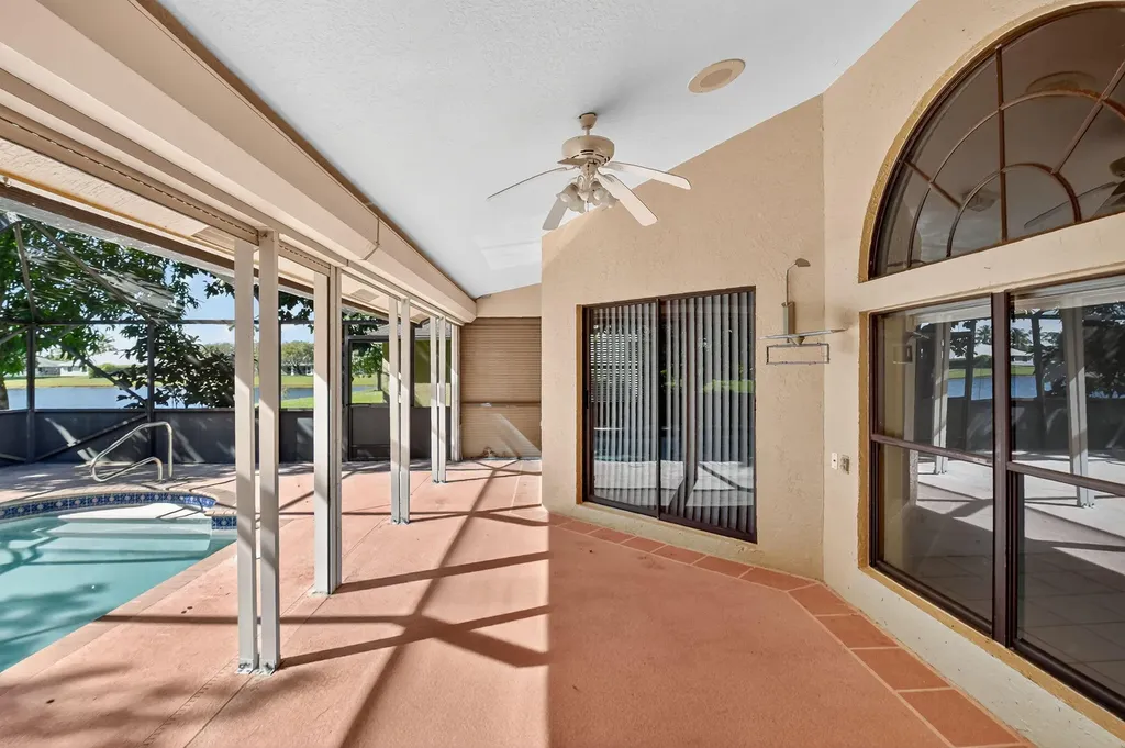 172 Monterey Way Royal Palm Beach FL 33411