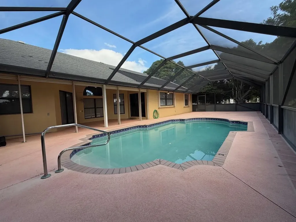 172 Monterey Way Royal Palm Beach FL 33411