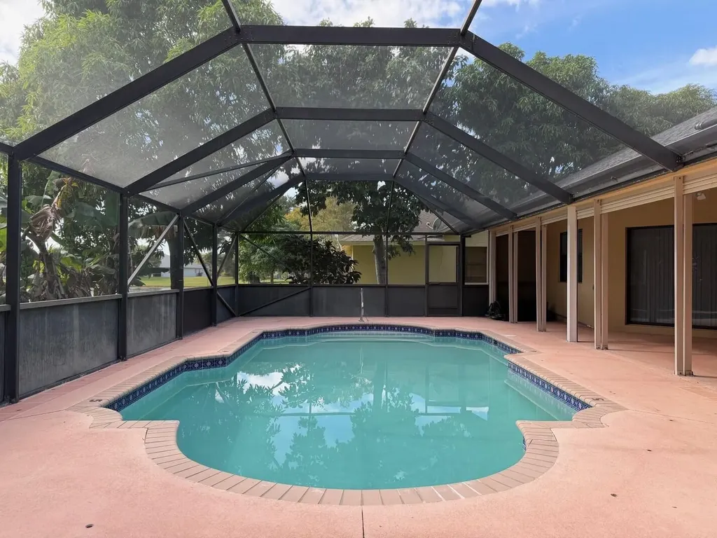 172 Monterey Way Royal Palm Beach FL 33411