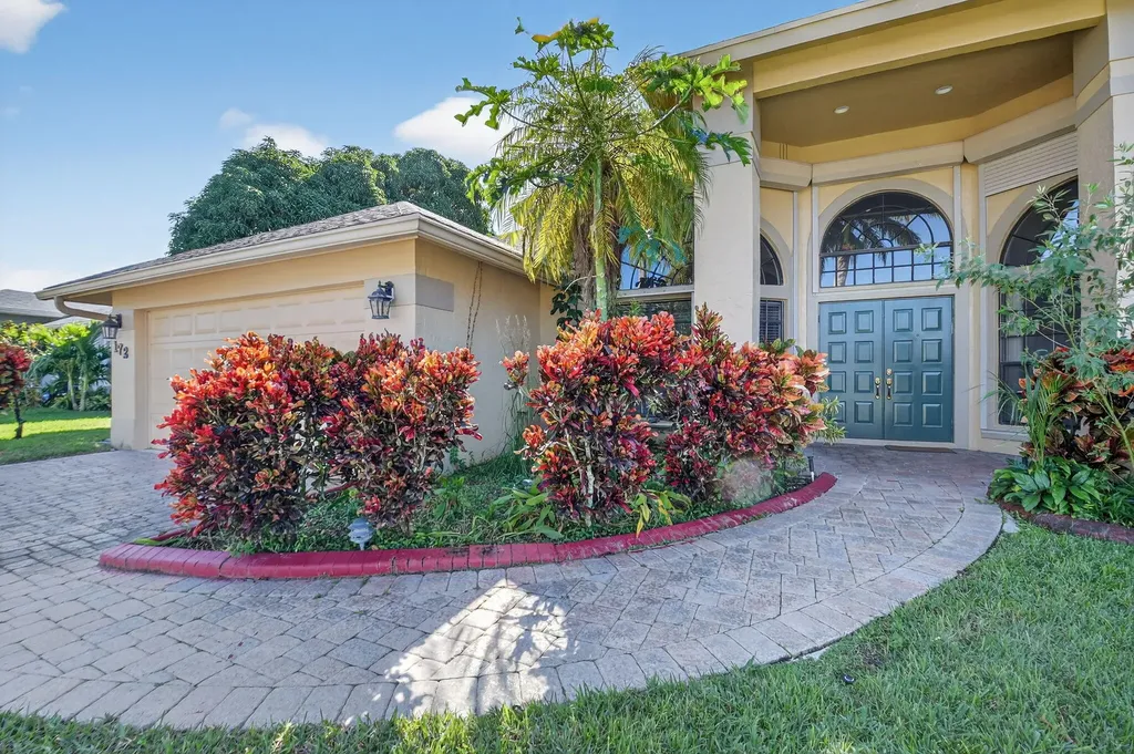172 Monterey Way Royal Palm Beach FL 33411