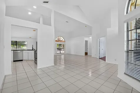 172 Monterey Way Royal Palm Beach FL 33411