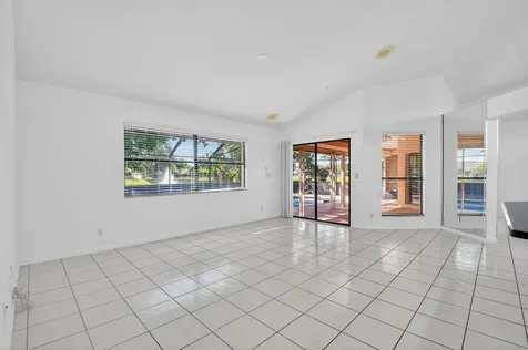 172 Monterey Way Royal Palm Beach FL 33411