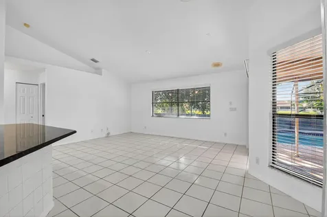 172 Monterey Way Royal Palm Beach FL 33411