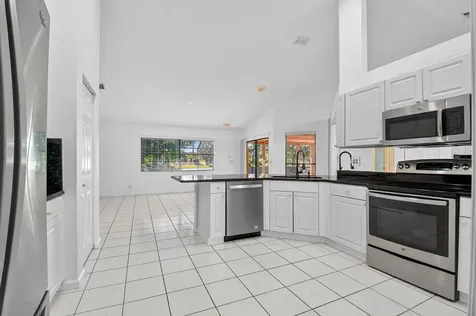 172 Monterey Way Royal Palm Beach FL 33411