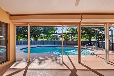 172 Monterey Way Royal Palm Beach FL 33411