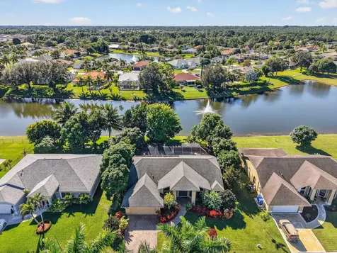 172 Monterey Way Royal Palm Beach FL 33411
