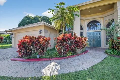 172 Monterey Way Royal Palm Beach FL 33411
