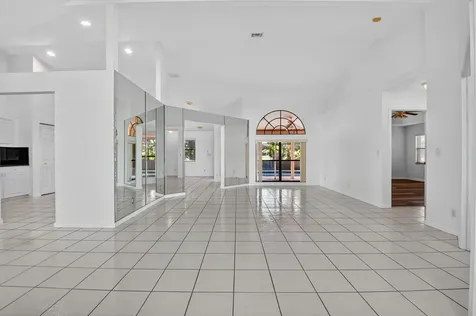 172 Monterey Way Royal Palm Beach FL 33411
