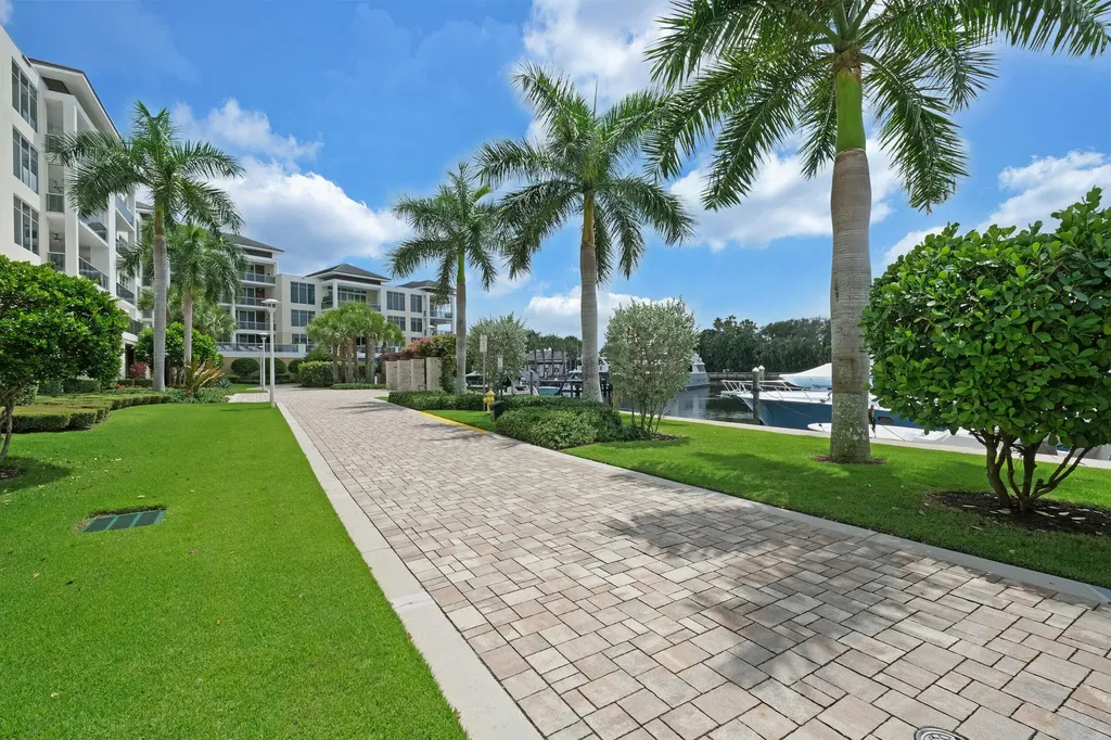 2720 Donald Ross Road Palm Beach Gardens FL 33410