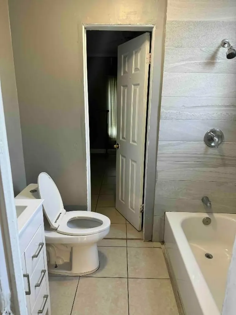 717 S B Street Lake Worth Beach FL 33460