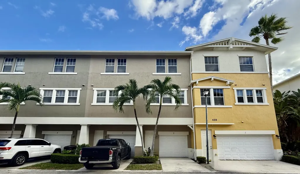 433 Amador Lane West Palm Beach FL 33401