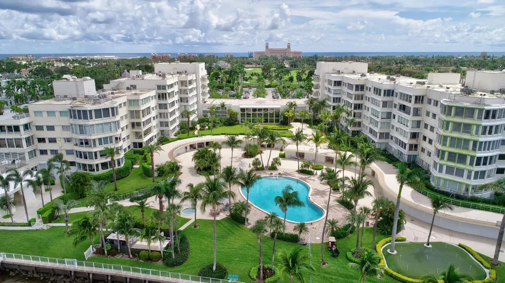 44 Cocoanut Row Palm Beach FL 33480