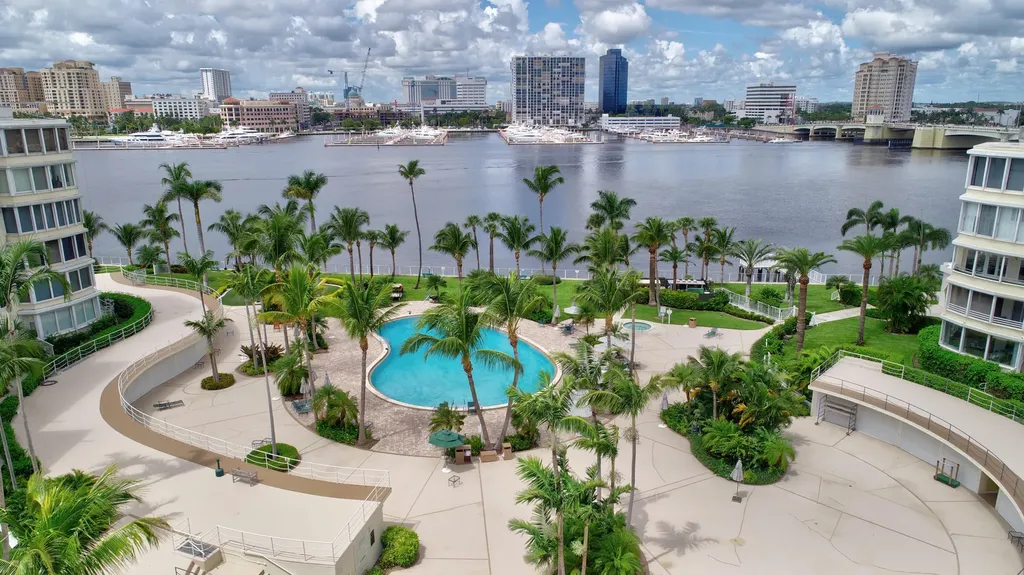 44 Cocoanut Row Palm Beach FL 33480