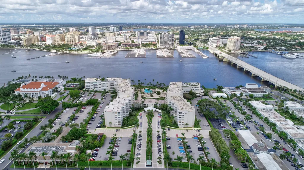 44 Cocoanut Row Palm Beach FL 33480