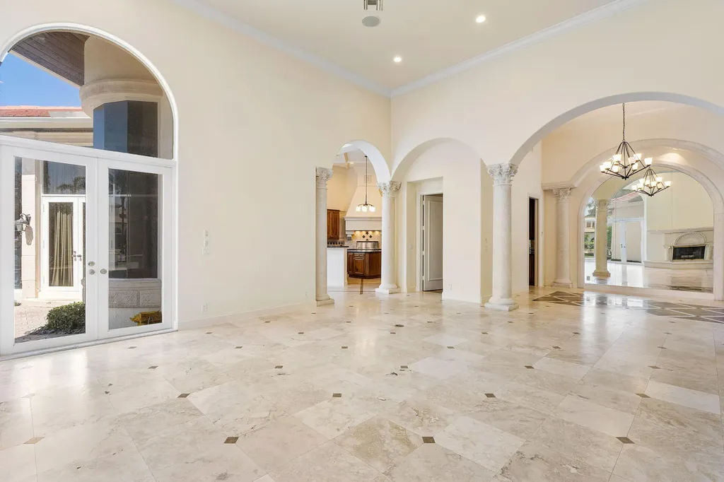 159 W Coconut Palm Road Boca Raton FL 33432
