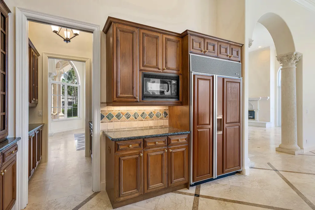 159 W Coconut Palm Road Boca Raton FL 33432