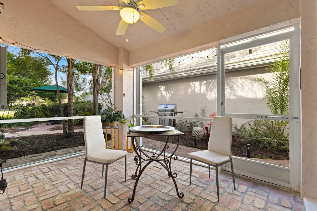 54 Windsor Lane Palm Beach Gardens FL 33418