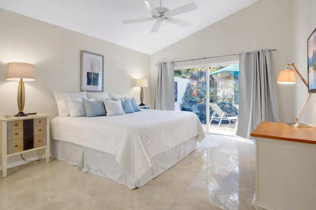 54 Windsor Lane Palm Beach Gardens FL 33418