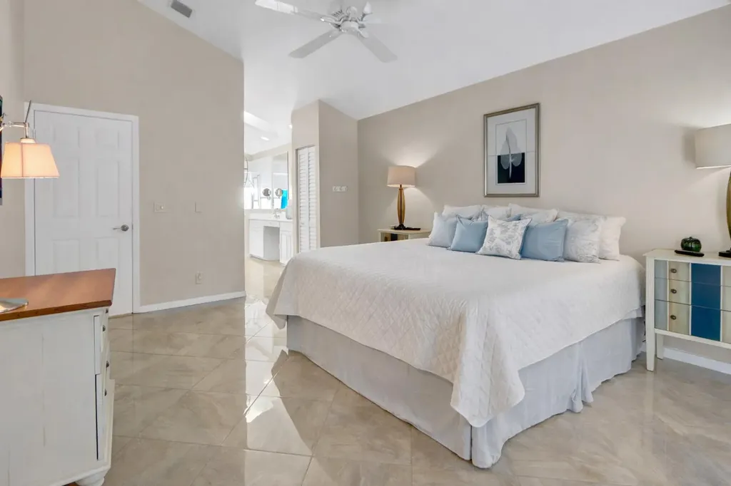 54 Windsor Lane Palm Beach Gardens FL 33418