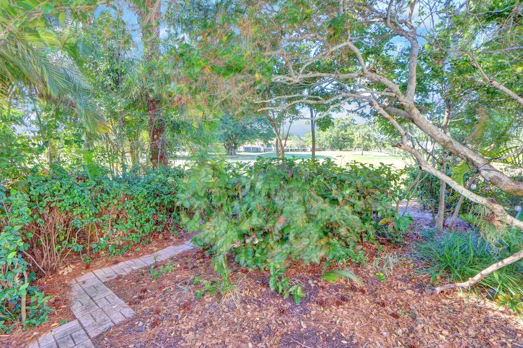54 Windsor Lane Palm Beach Gardens FL 33418