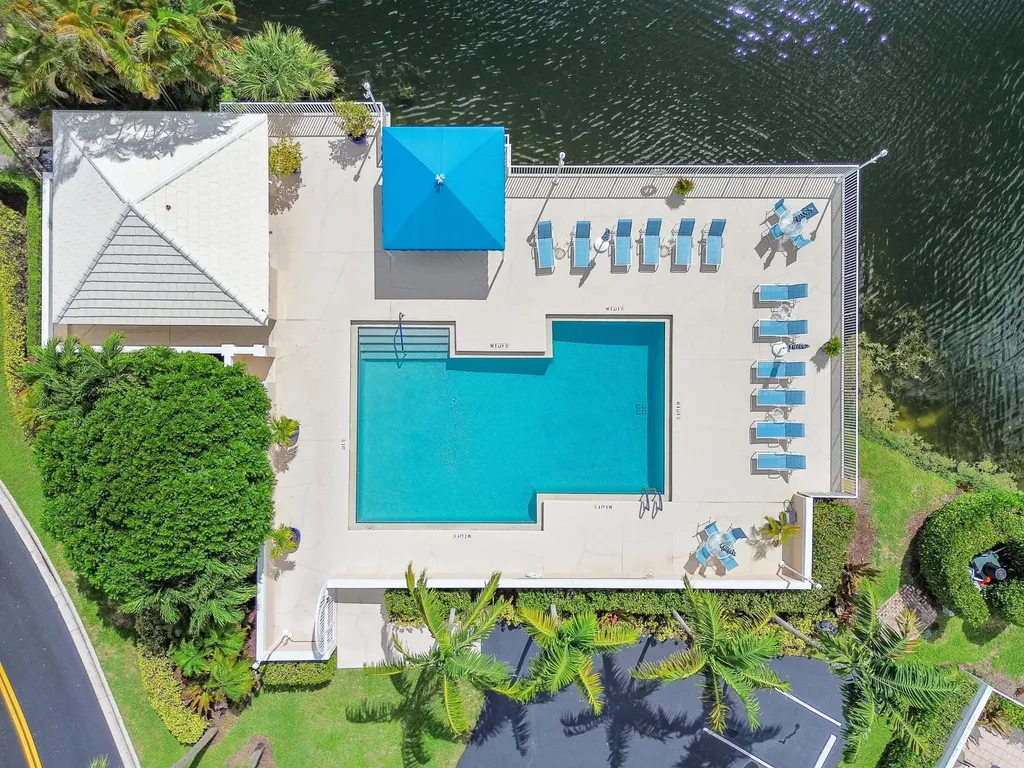 54 Windsor Lane Palm Beach Gardens FL 33418