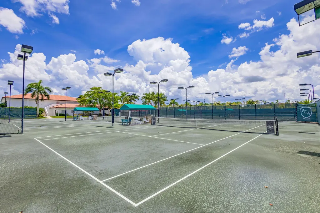 54 Windsor Lane Palm Beach Gardens FL 33418