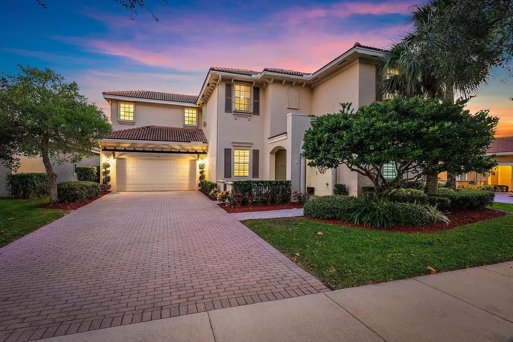 114 Via Santa Cruz Jupiter FL 33458