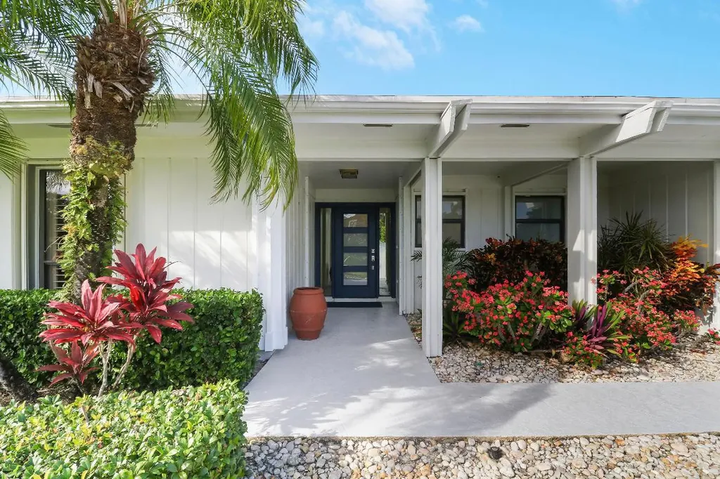 13397 Garth Court Palm Beach Gardens FL 33418