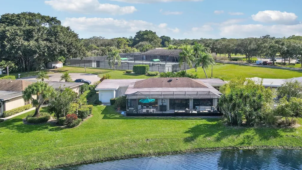 13397 Garth Court Palm Beach Gardens FL 33418
