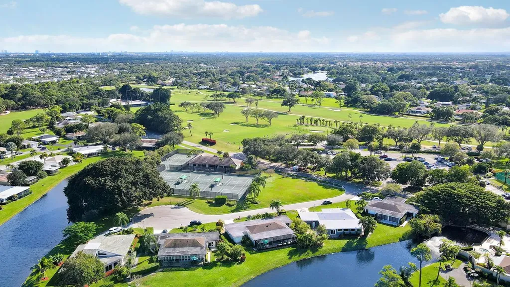 13397 Garth Court Palm Beach Gardens FL 33418