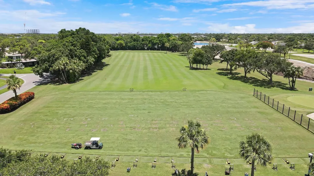 13397 Garth Court Palm Beach Gardens FL 33418