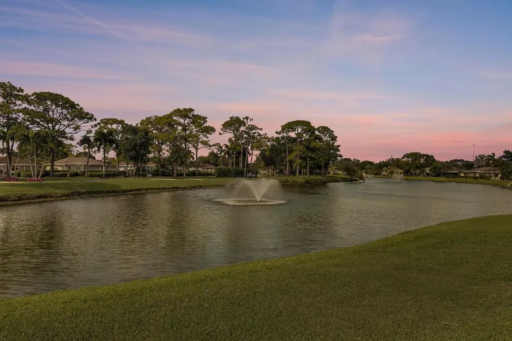 13397 Garth Court Palm Beach Gardens FL 33418