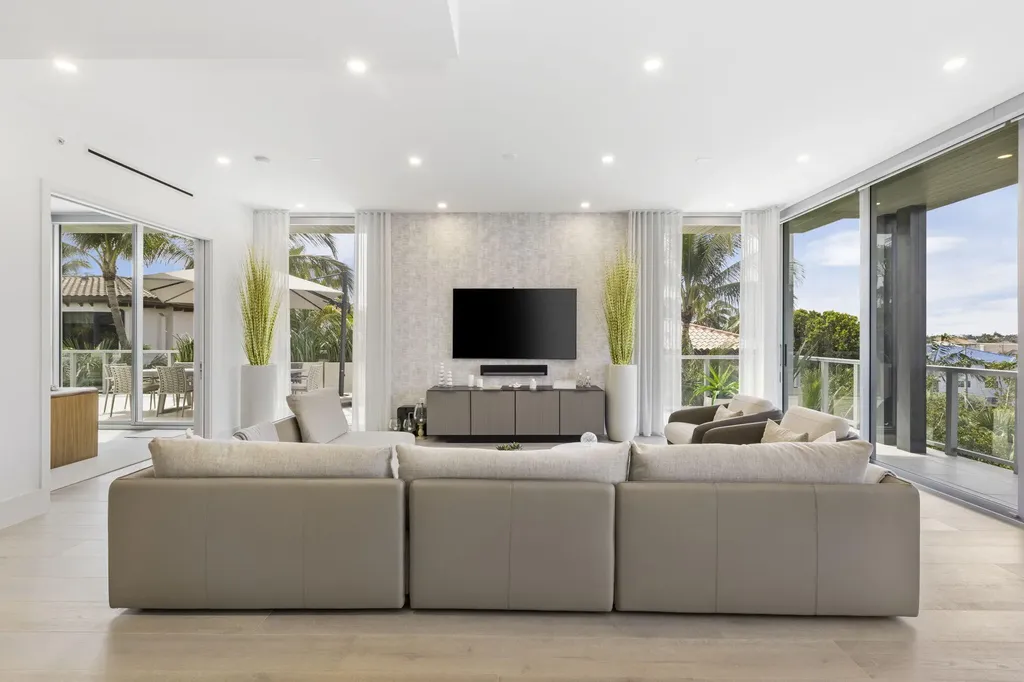 1625 S Ocean Boulevard Delray Beach FL 33483