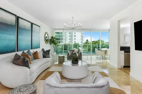 550 SE Mizner Boulevard Boca Raton FL 33432