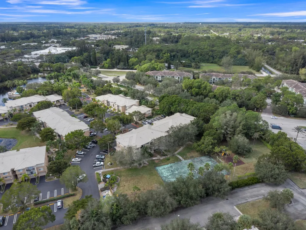 400 Crestwood Court N Royal Palm Beach FL 33411