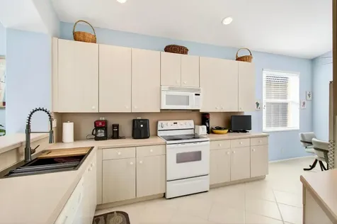 7149 Cataluna Circle Delray Beach FL 33446