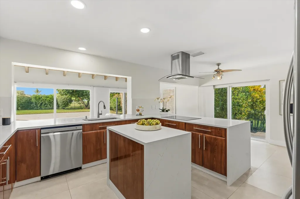654 Pine Lake Drive Delray Beach FL 33445