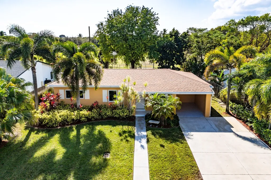 250 NE 20th Street Delray Beach FL 33444